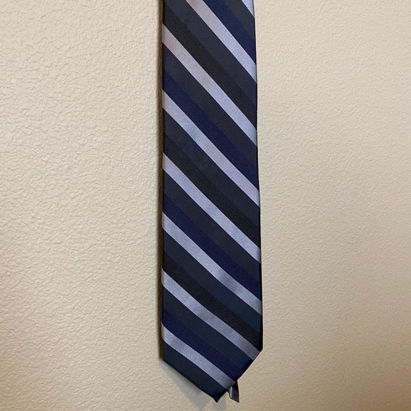 Calvin Klein Other - ⭐️Calvin Klein | Striped Blue Silk Tie